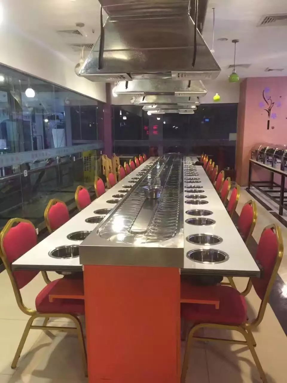 回轉(zhuǎn)火鍋設(shè)備